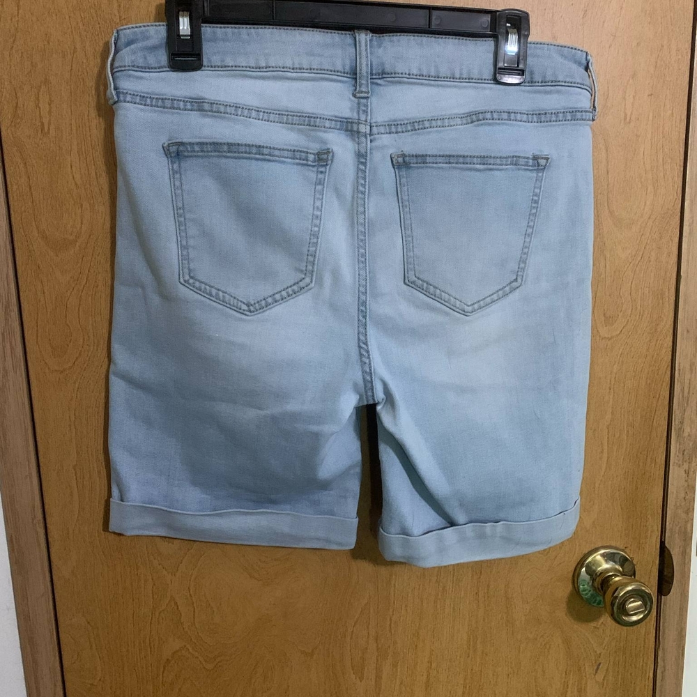 Celebrity Pink Sky Blue Denim Shorts - Picture 4 of 4